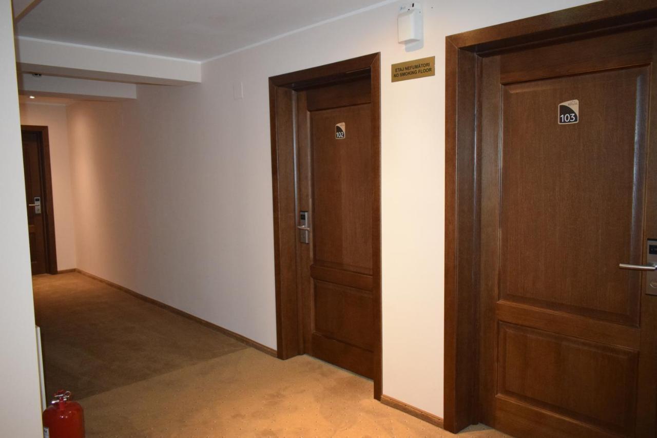 Hotel Regal Braşov Exterior foto